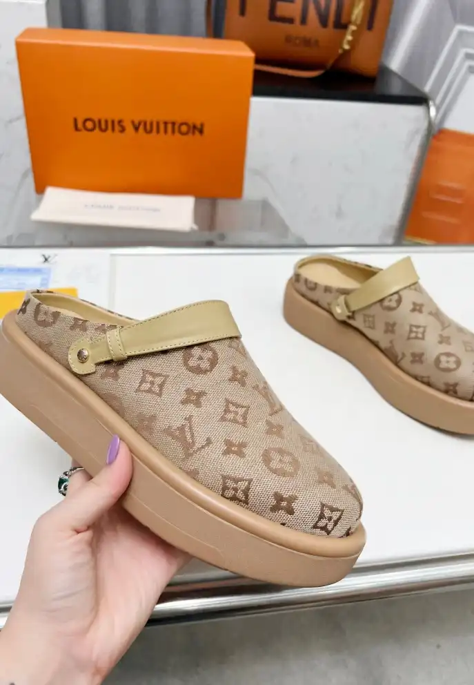 hype LV Slippers