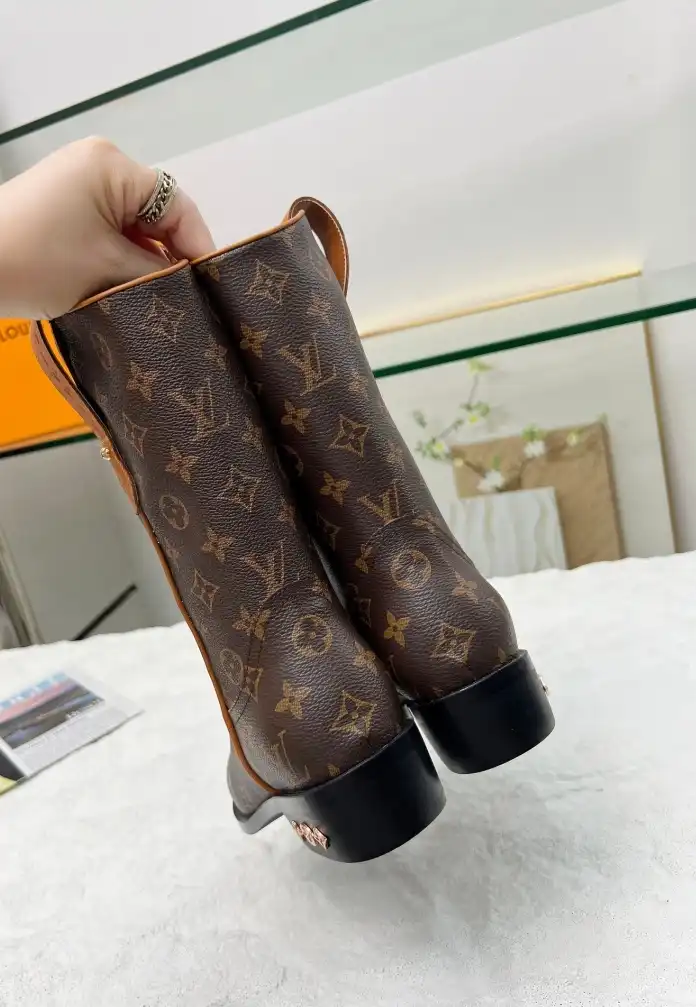 hype LV Boots