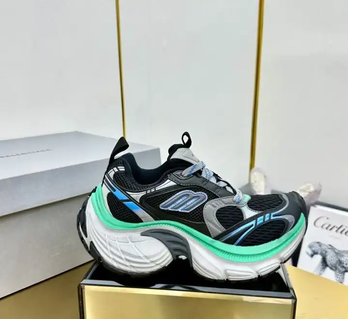 hype Balenciaga Sneakers