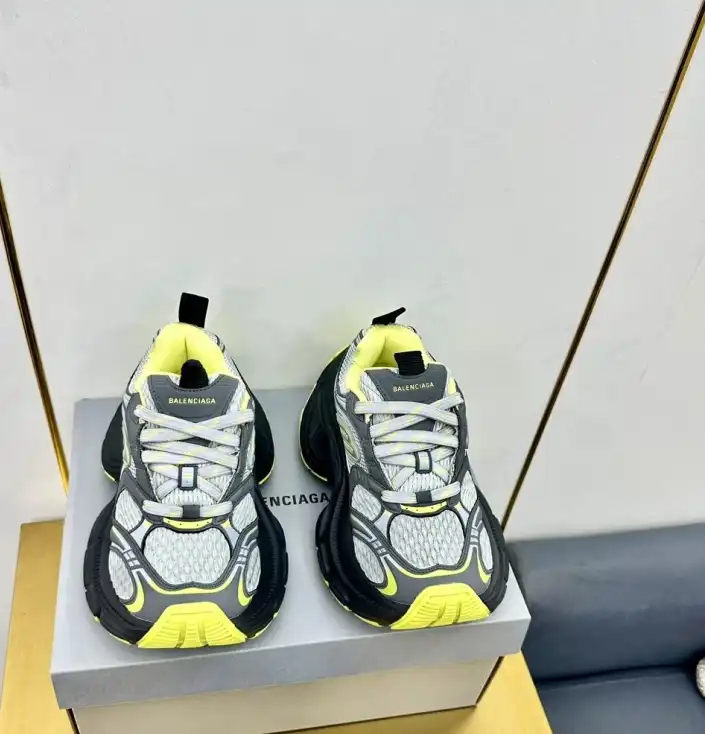 hype Balenciaga Sneakers