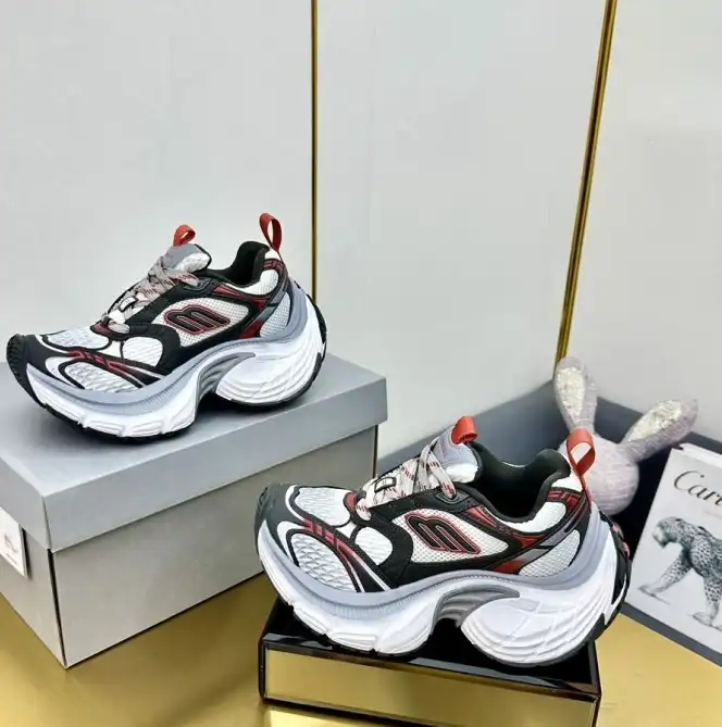 hype Balenciaga Sneakers