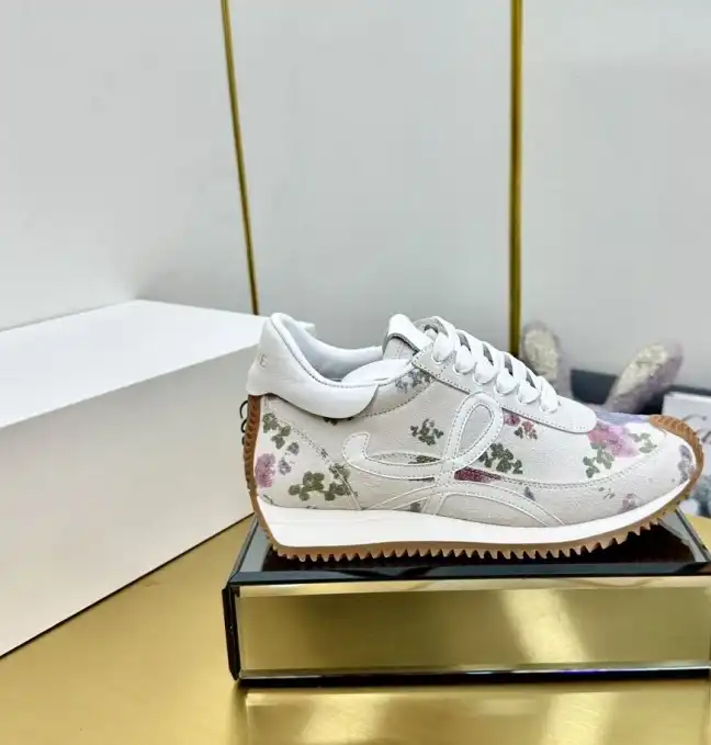 hype Loewe Sneakers