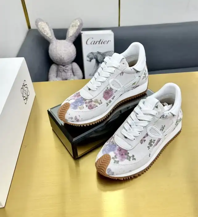 hype Loewe Sneakers