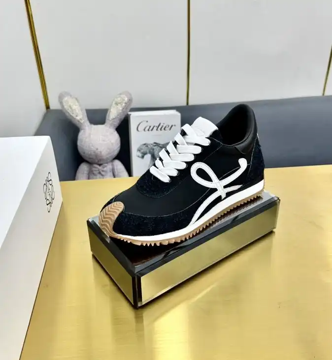 hype Loewe Sneakers