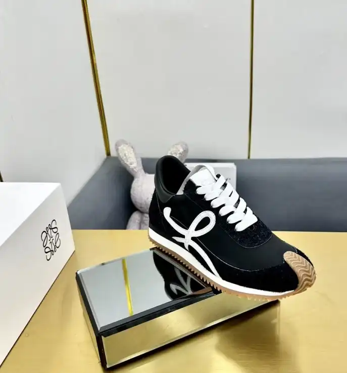 hype Loewe Sneakers