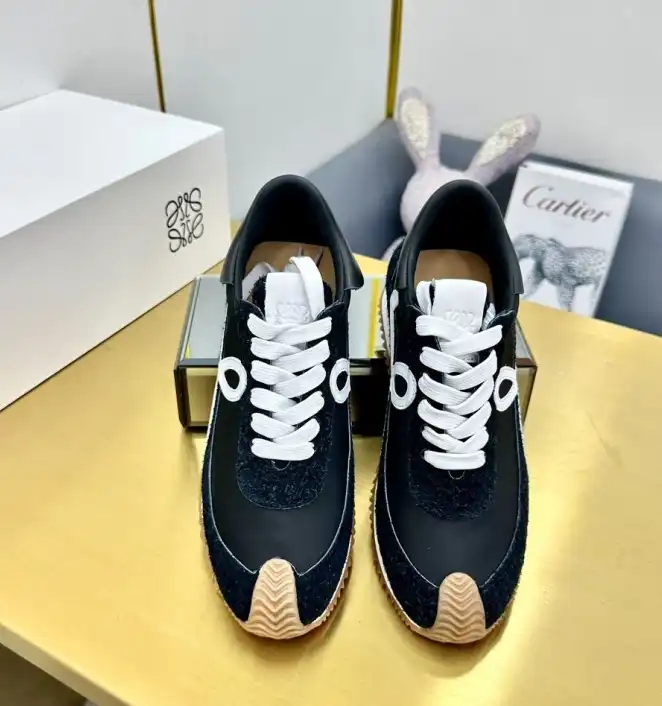 hype Loewe Sneakers