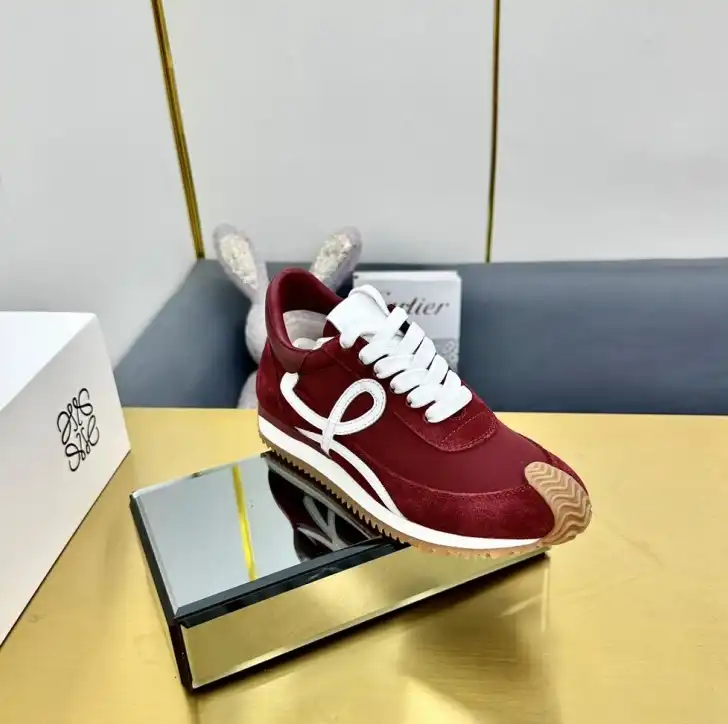 hype Loewe Sneakers