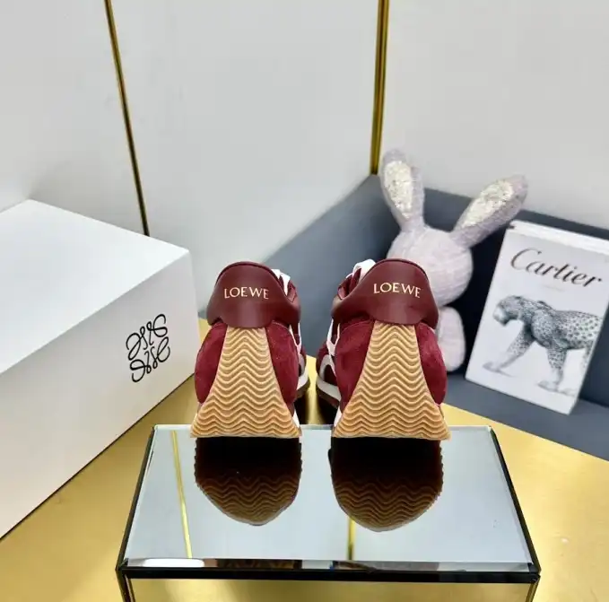 hype Loewe Sneakers