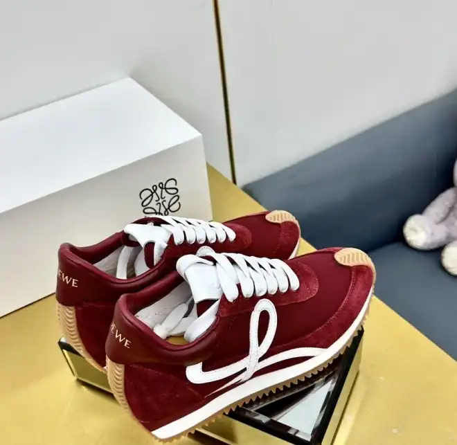 hype Loewe Sneakers