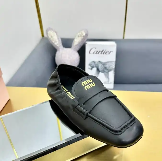 hype Miu Miu Leather Shoes