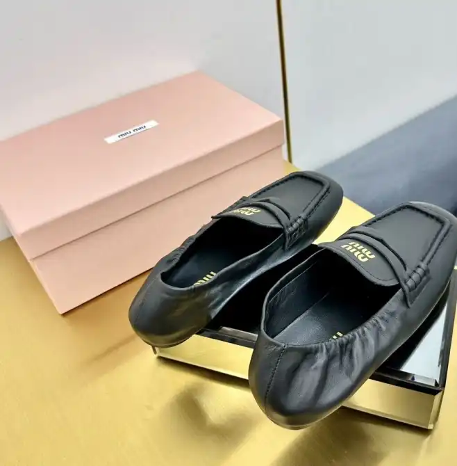 hype Miu Miu Leather Shoes