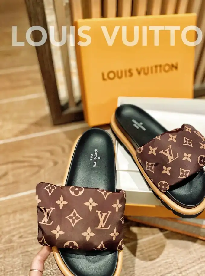 hype LV Slippers