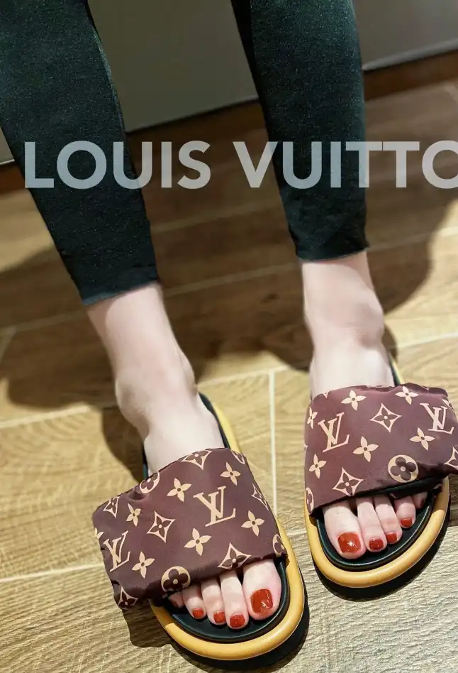 hype LV Slippers