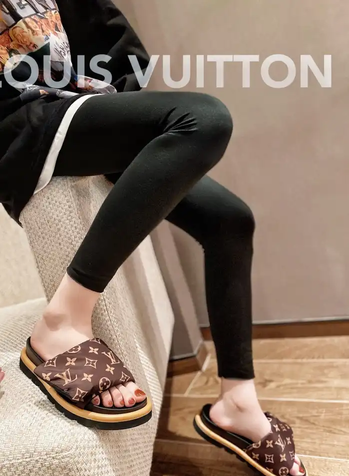 hype LV Slippers