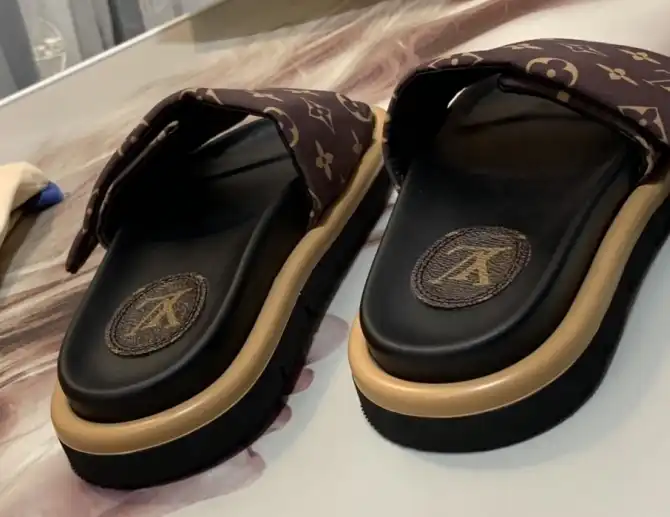 hype LV Slippers