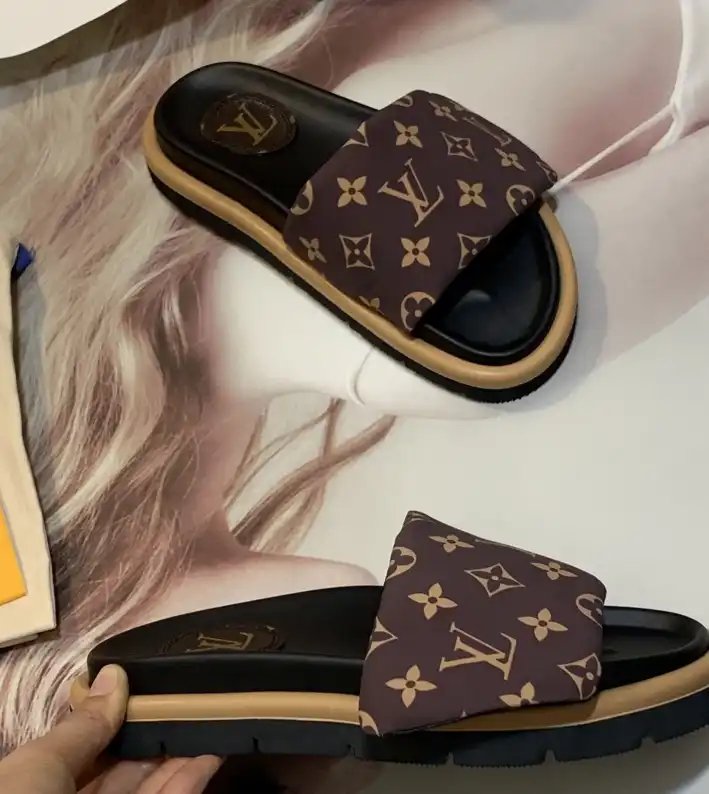 hype LV Slippers