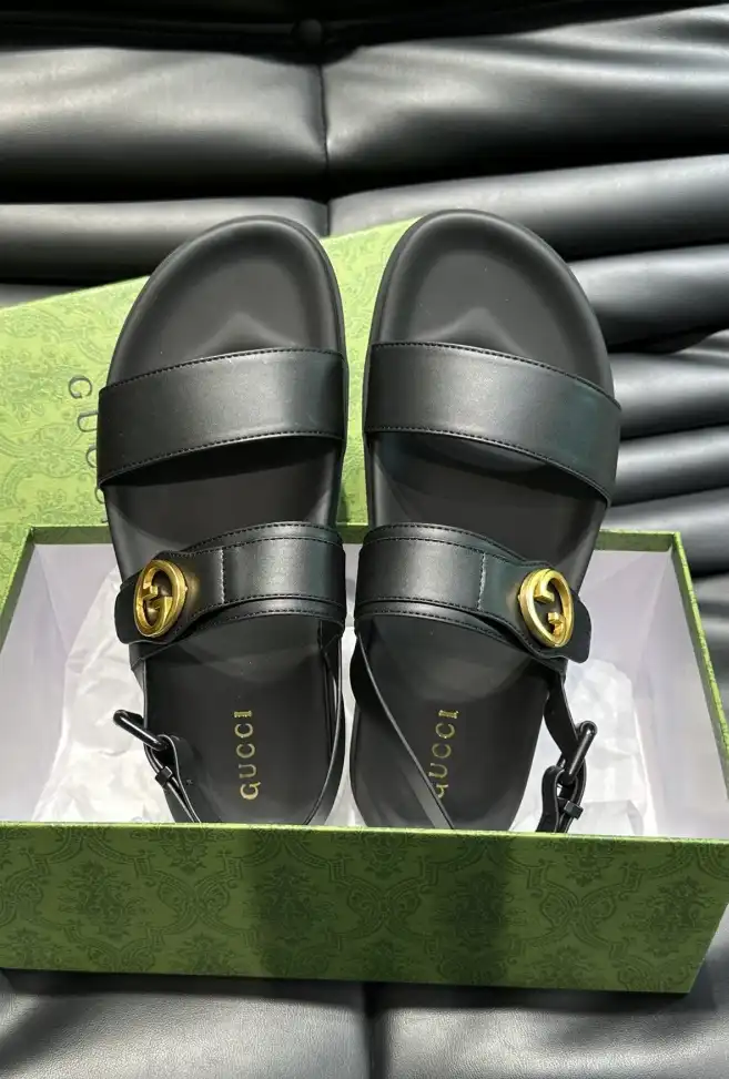 hype Gucci Sandals