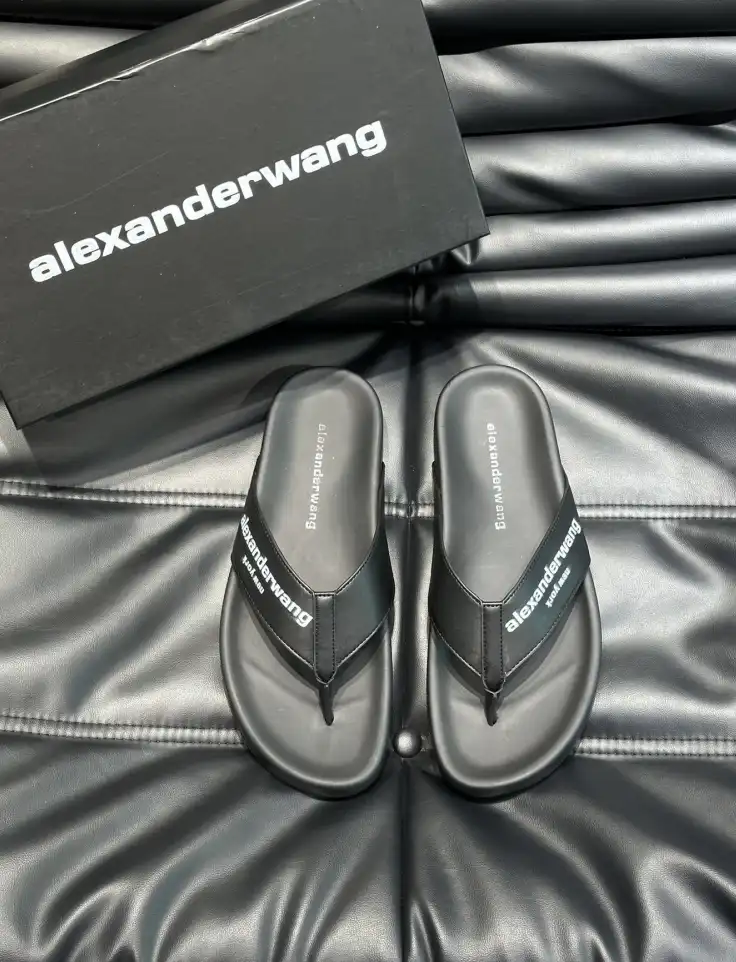 hype Alexander Wang Slippers