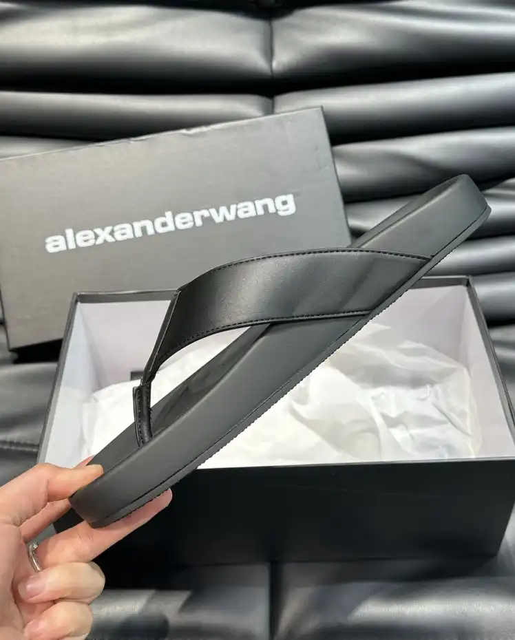 hype Alexander Wang Slippers