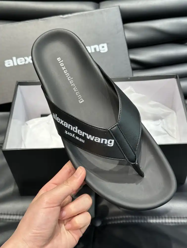 hype Alexander Wang Slippers