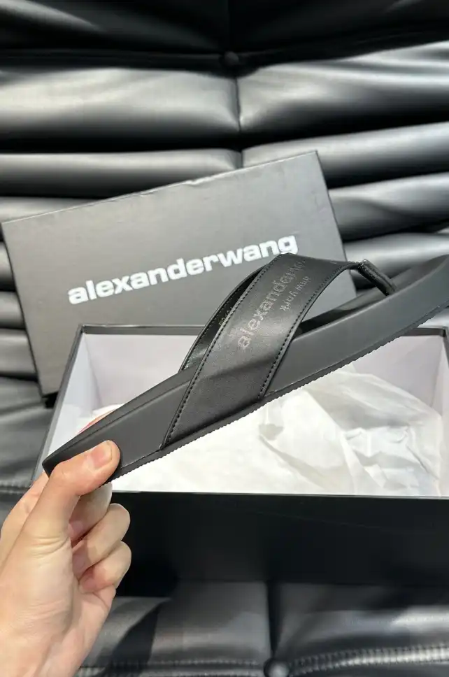 hype Alexander Wang Slippers