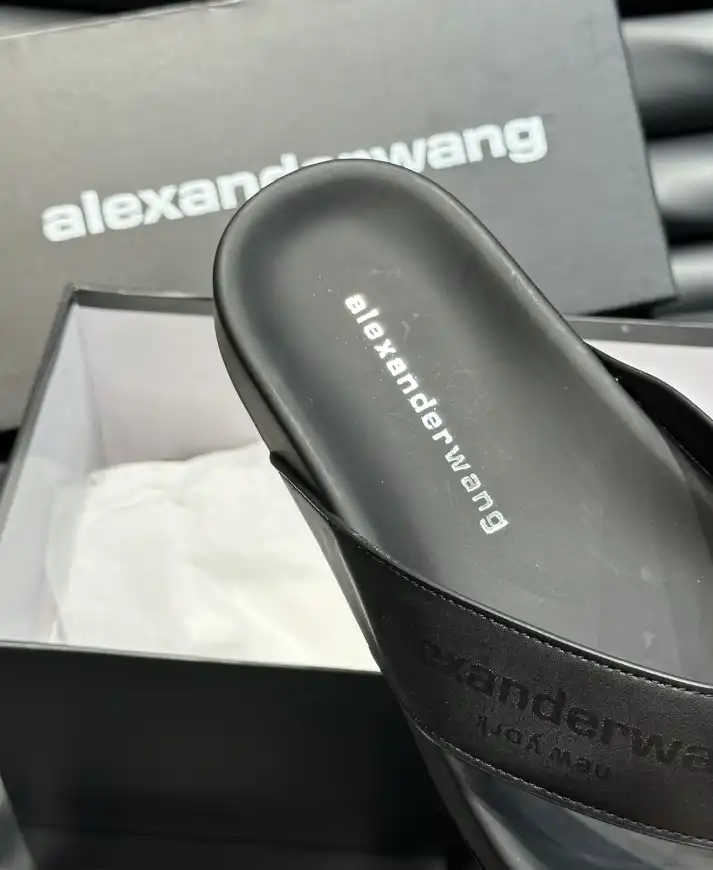 hype Alexander Wang Slippers