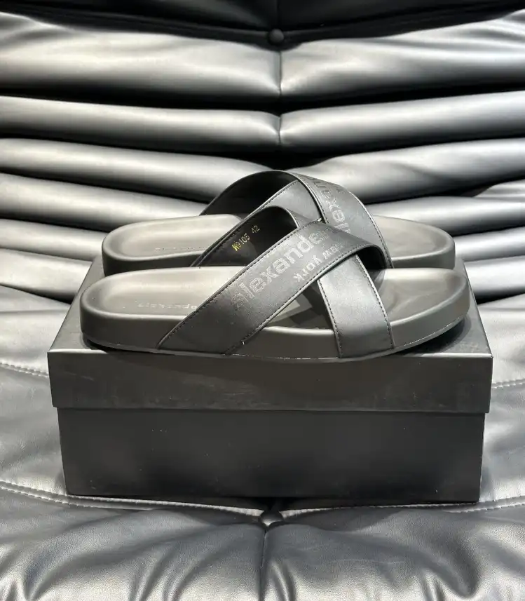 hype Alexander Wang Slippers