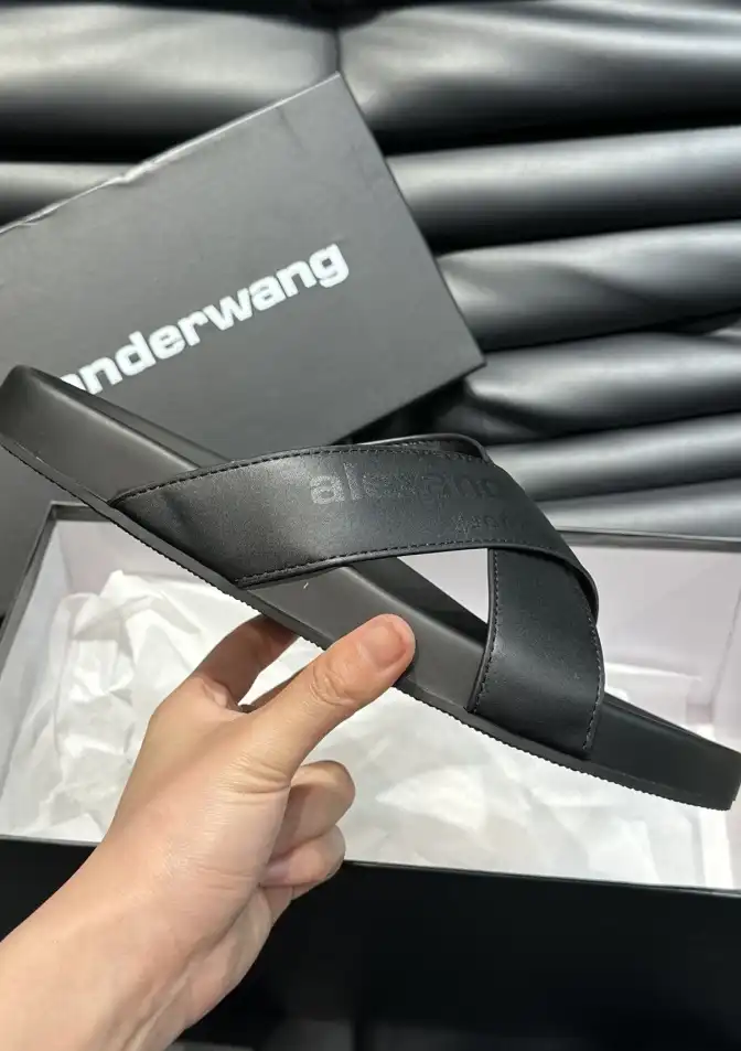 hype Alexander Wang Slippers