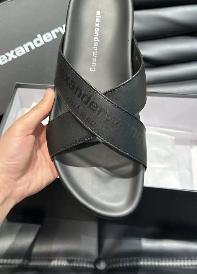 hype Alexander Wang Slippers