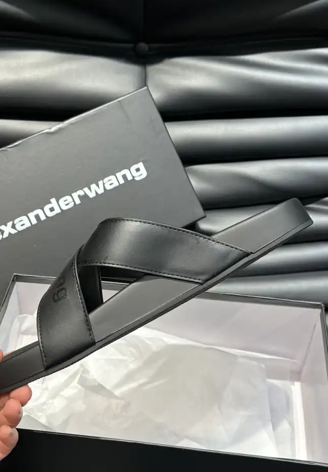 hype Alexander Wang Slippers