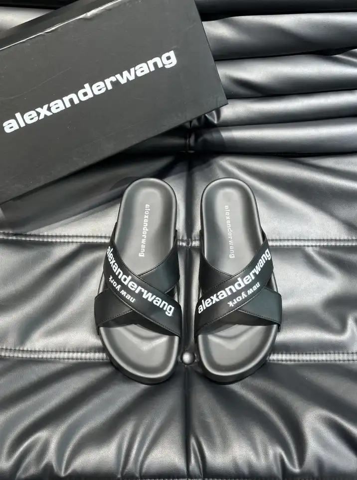 hype Alexander Wang Slippers