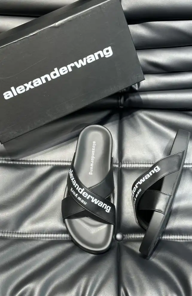 hype Alexander Wang Slippers