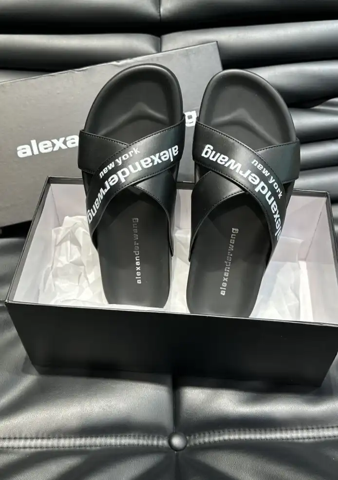 hype Alexander Wang Slippers