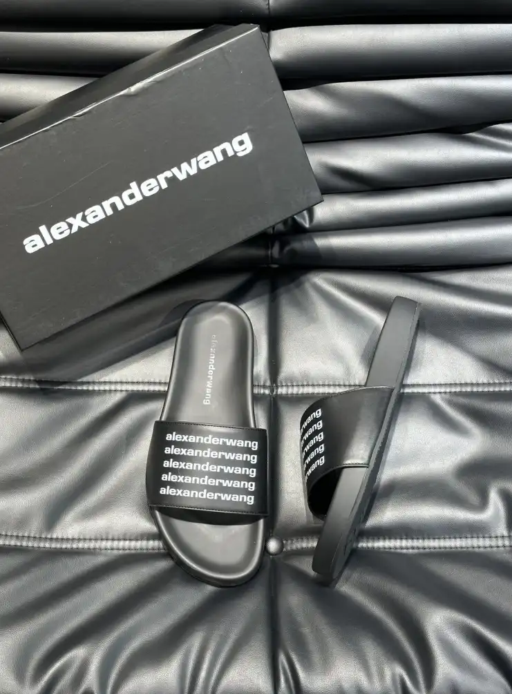 hype Alexander Wang Slippers