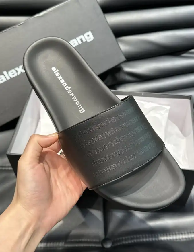 hype Alexander Wang Slippers