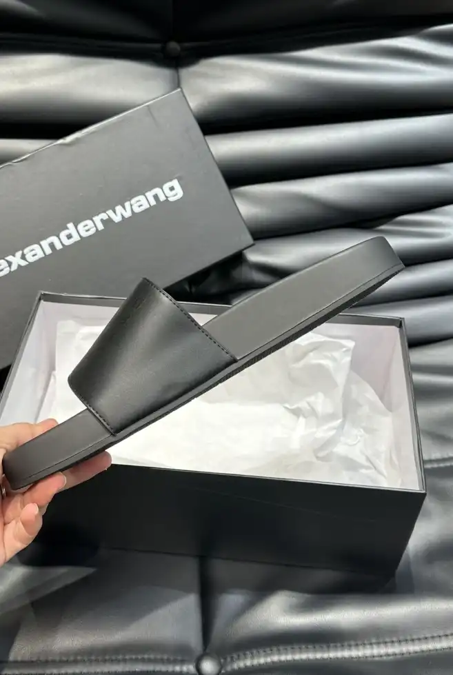 hype Alexander Wang Slippers