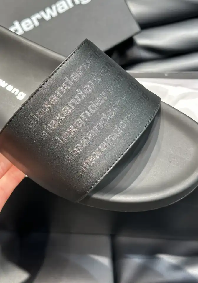 hype Alexander Wang Slippers