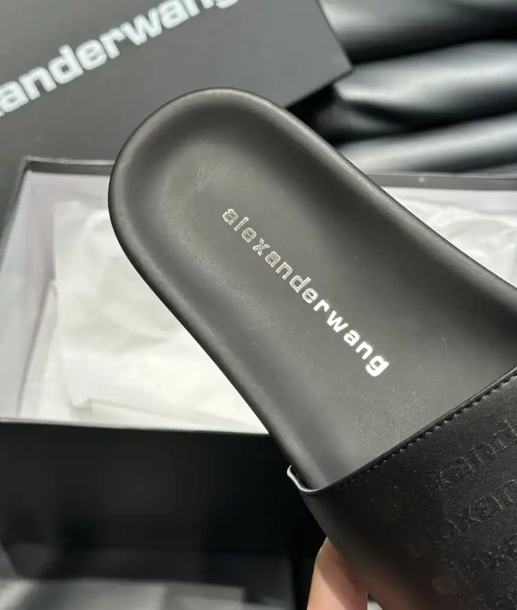 hype Alexander Wang Slippers