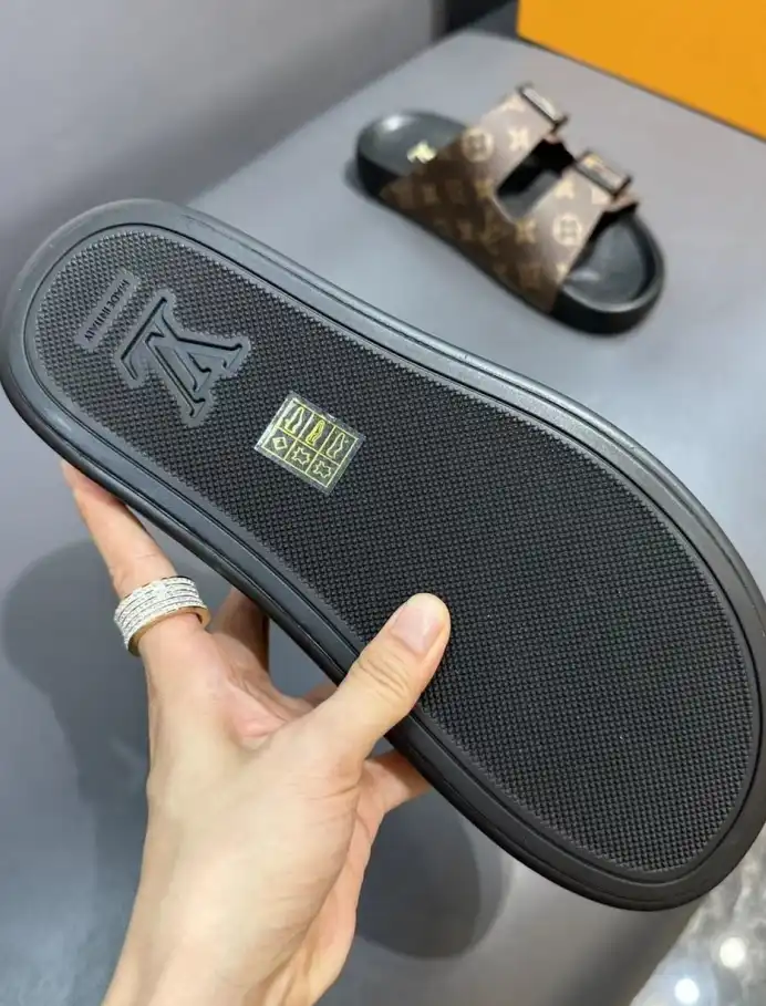 hype LV Slippers