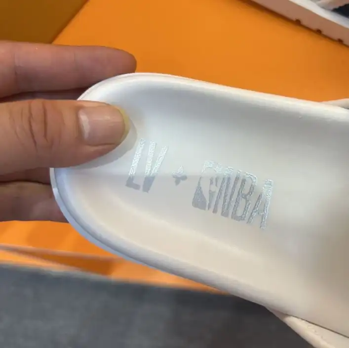 hype LV Slippers