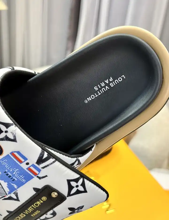 hype LV Slippers