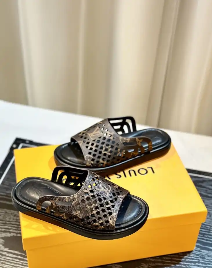 hype LV Slippers