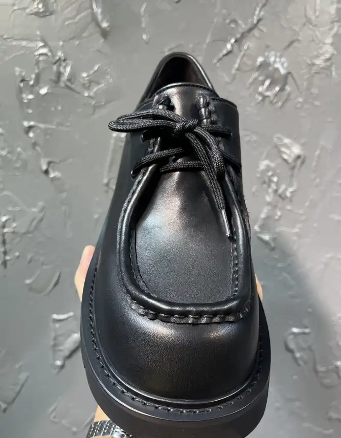 hype Bottega Veneta Leather Shoes