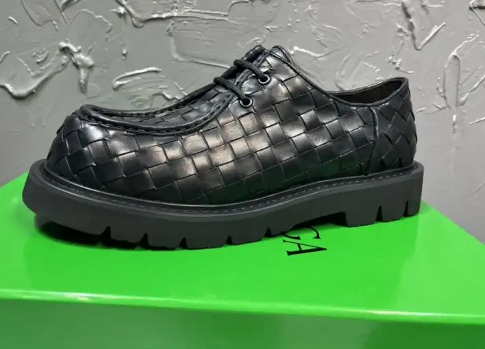 hype Bottega Veneta Leather Shoes