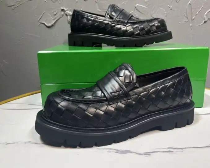 hype Bottega Veneta Leather Shoes