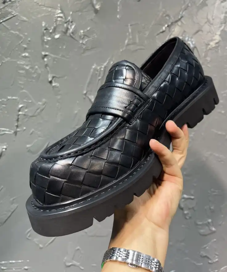 hype Bottega Veneta Leather Shoes