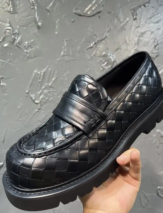 hype Bottega Veneta Leather Shoes