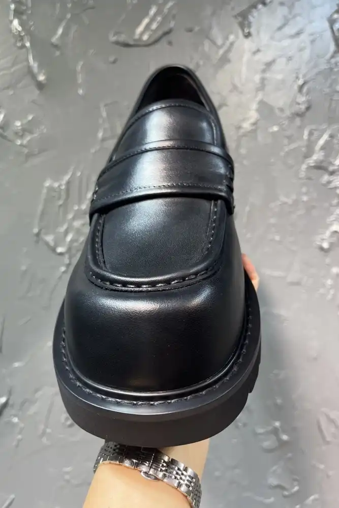 hype Bottega Veneta Leather Shoes