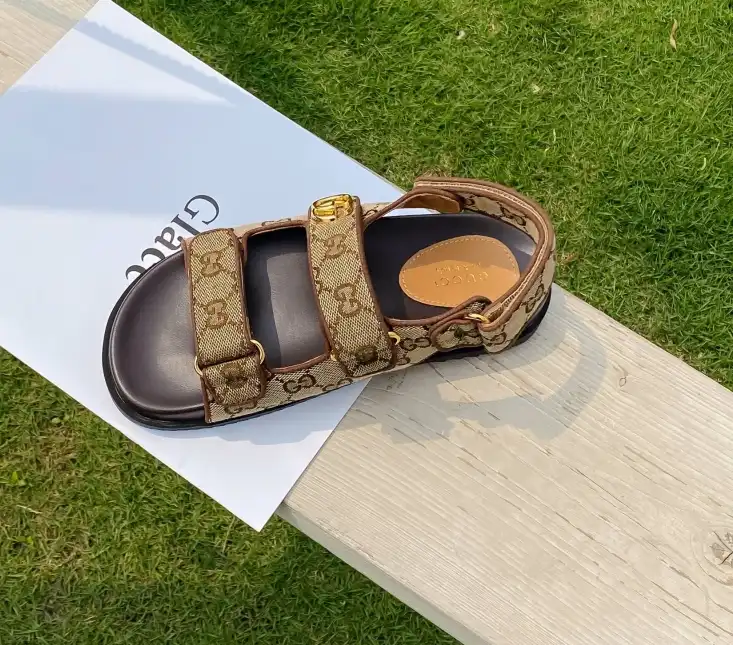 hype Gucci Sandals