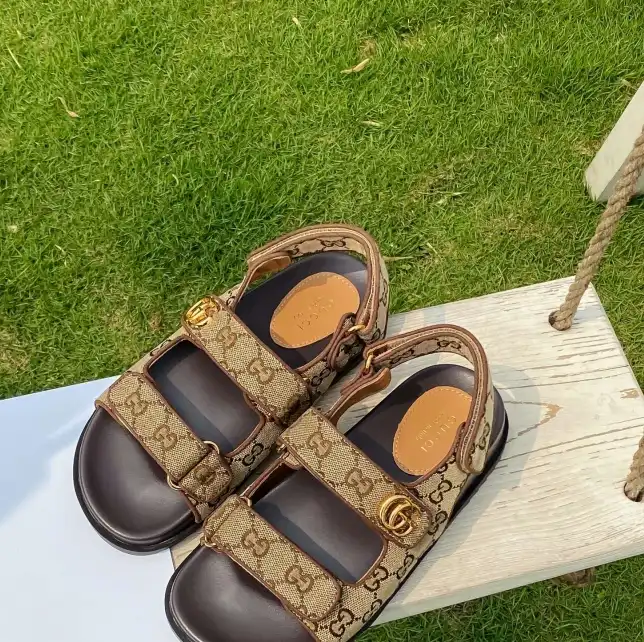 hype Gucci Sandals